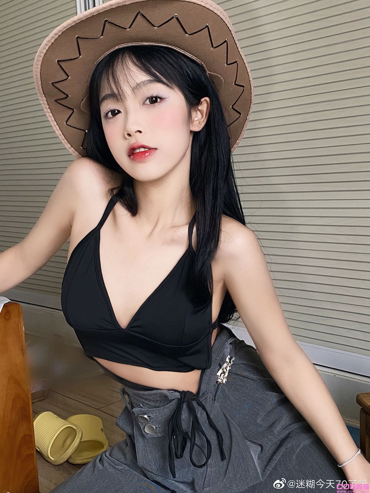 学妹感十足！微博清新美少女《迷糊今天70了吗》笑容里有超萌小虎牙！(图15)