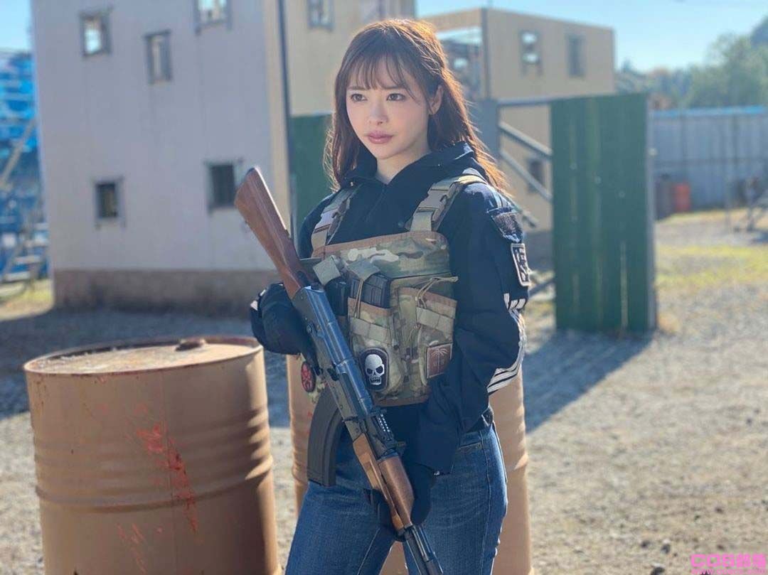疑似辱韩？女优《小仓由菜》化身《鱿鱼游戏》玩家！上衣编号让韩国人气炸！(图7)