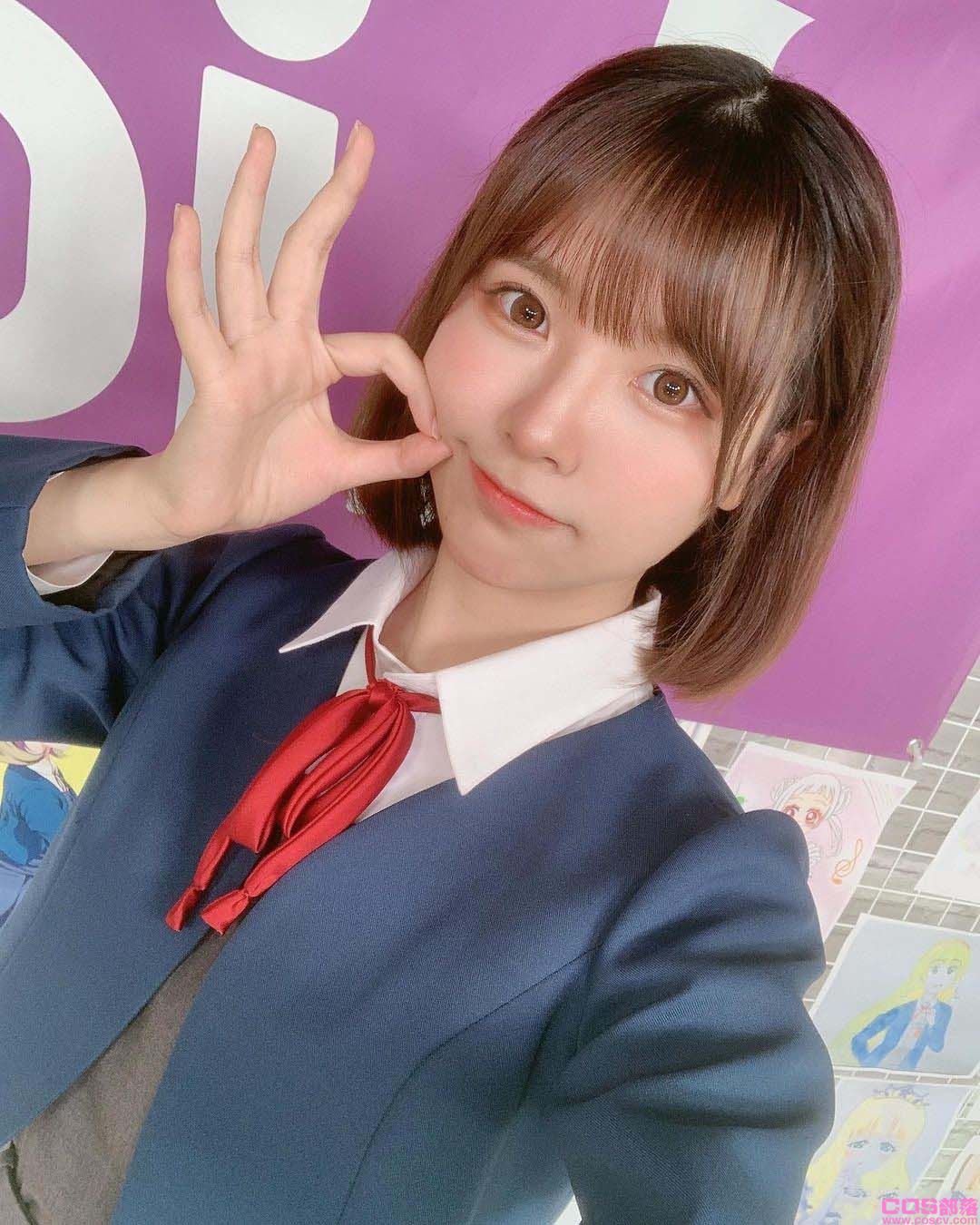 可爱即是正义！气质短发萌妹子「Liyuu」甜笑卖萌超无辜　让人好想抱紧处理(图2)