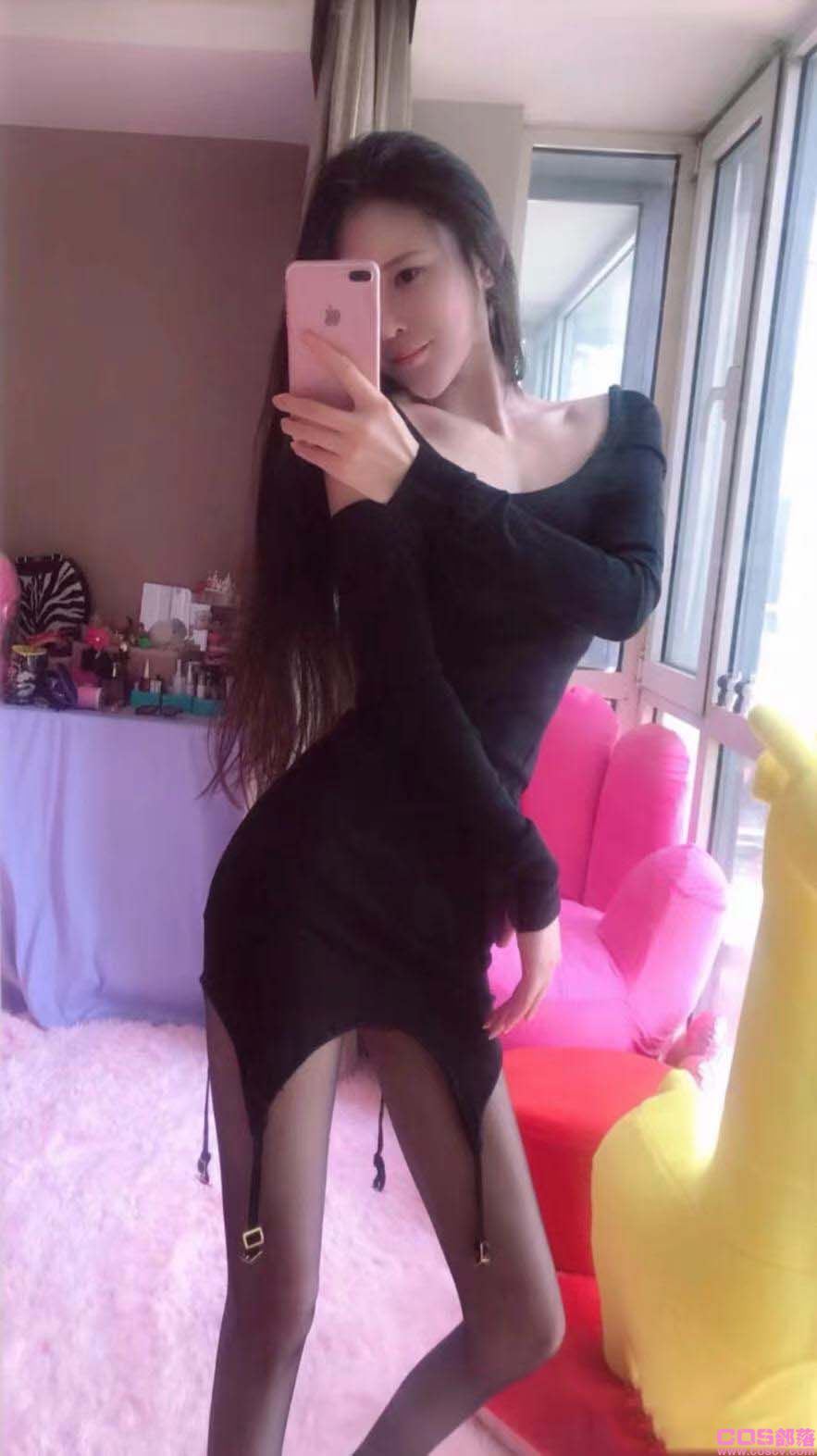 黑丝连衣裙(图1)
