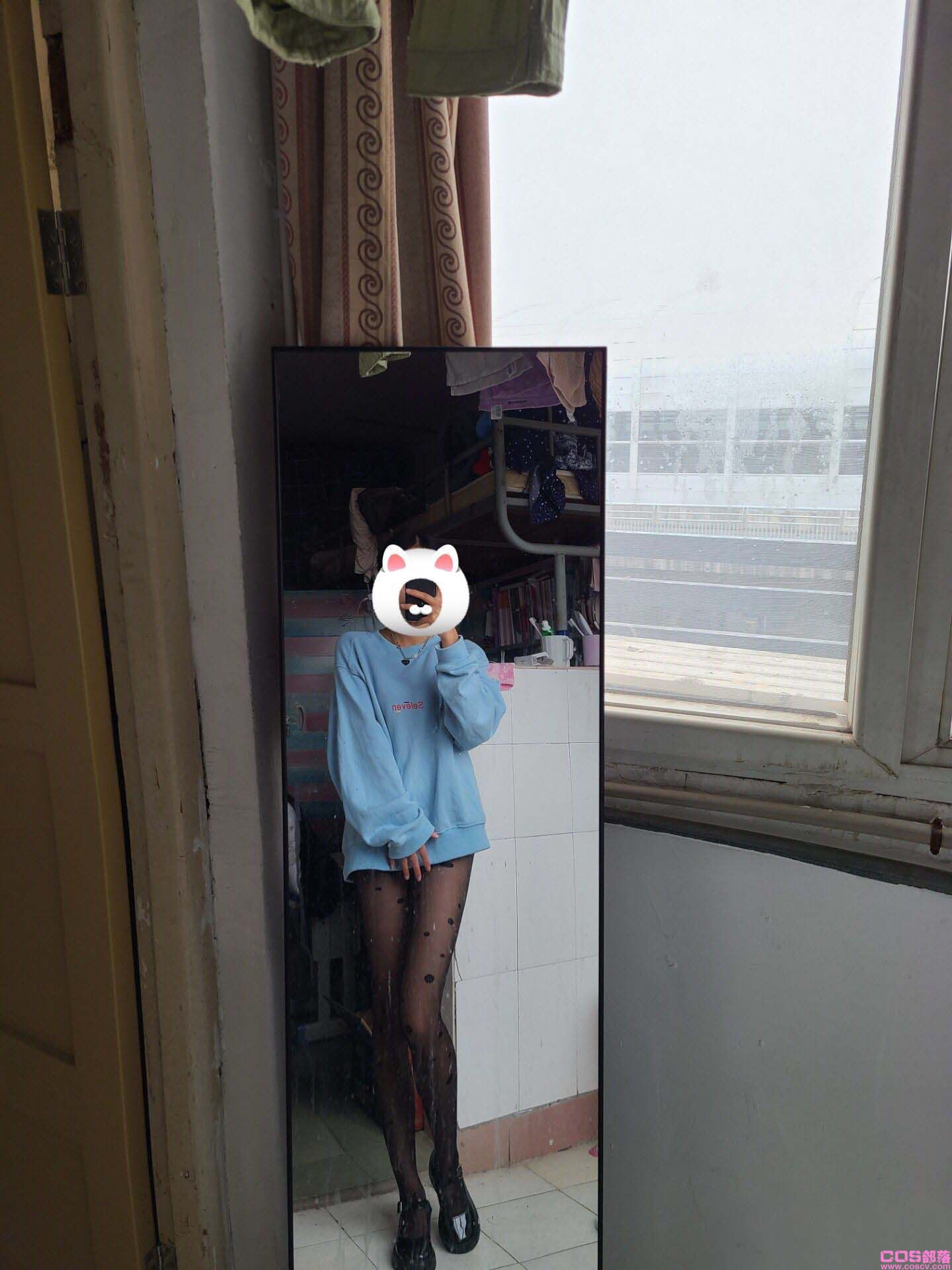 黑丝蓝色卫衣(图4)