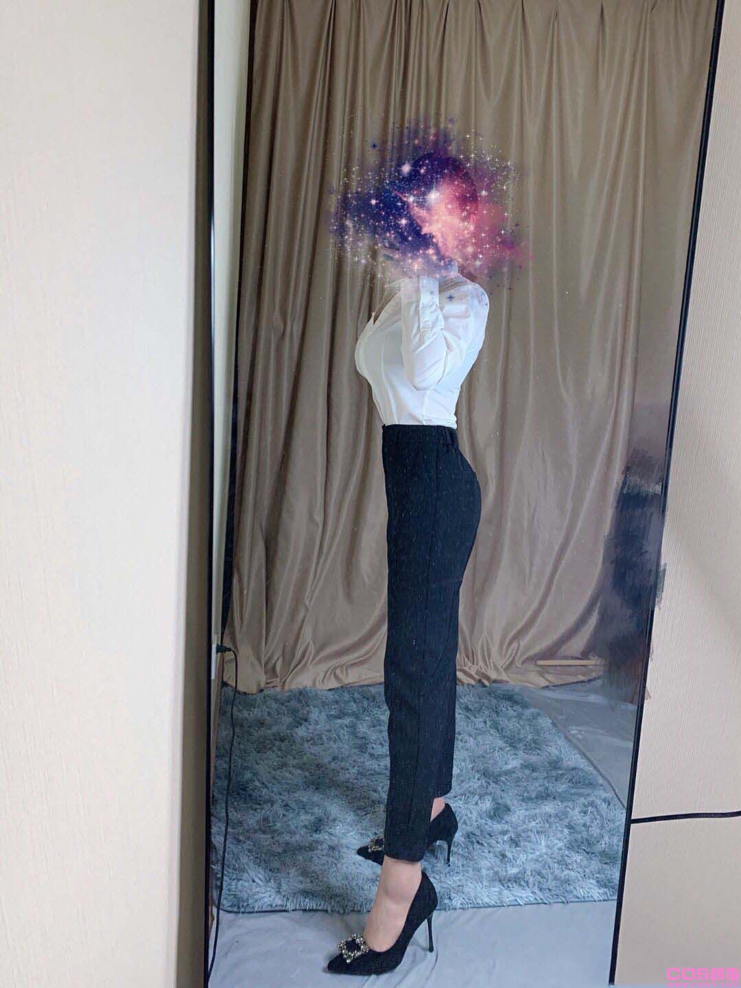 白衬衣黑西裤(图1)
