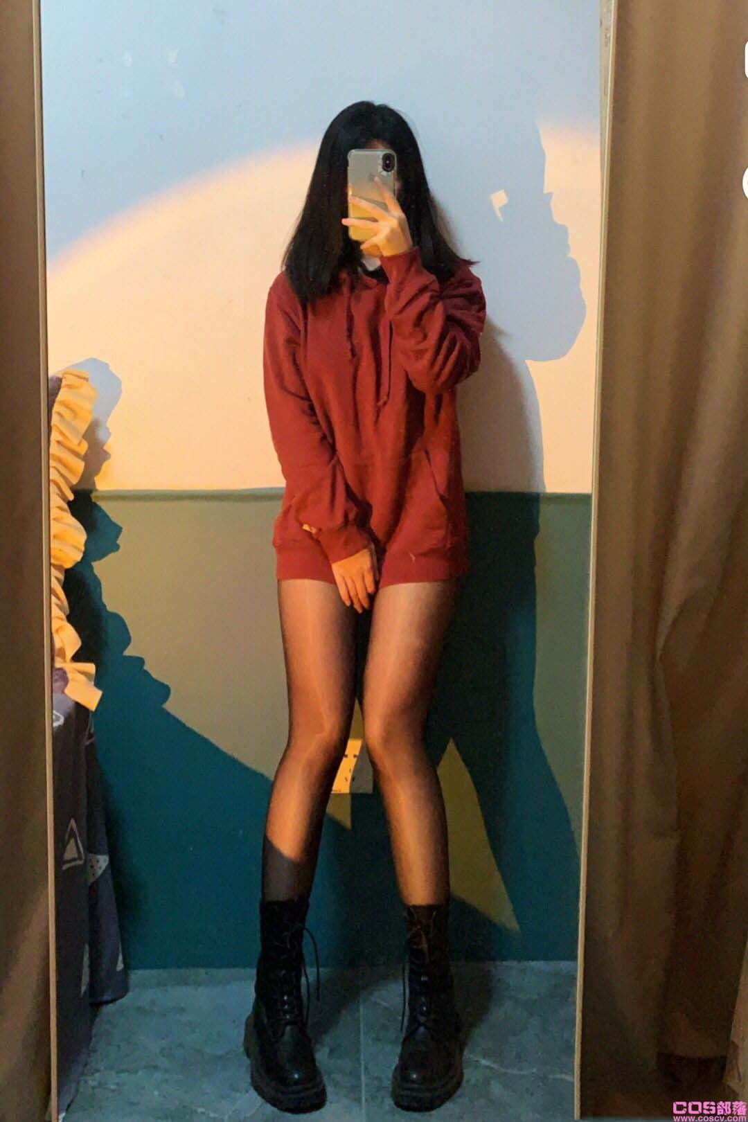 红色卫衣(图1)