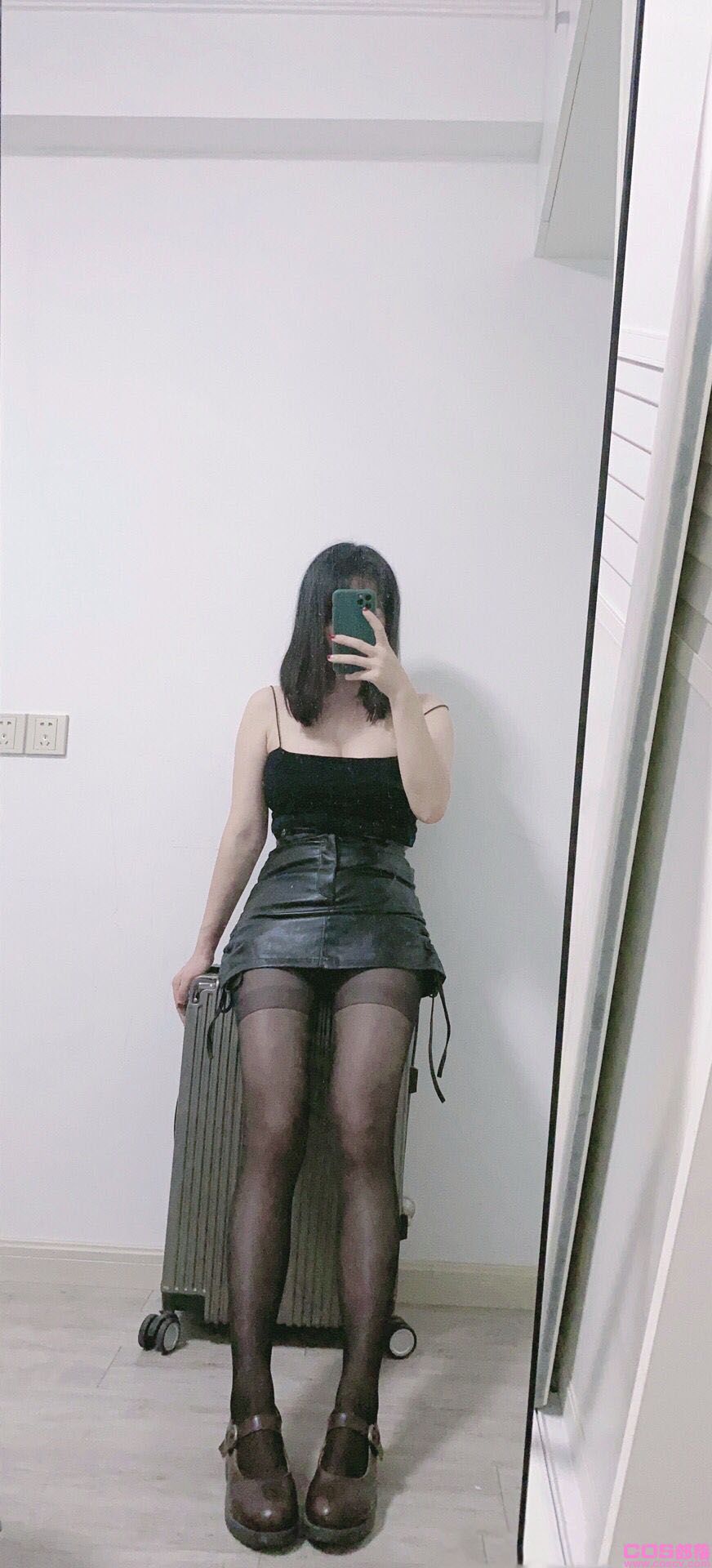 黑色皮裙(图1)