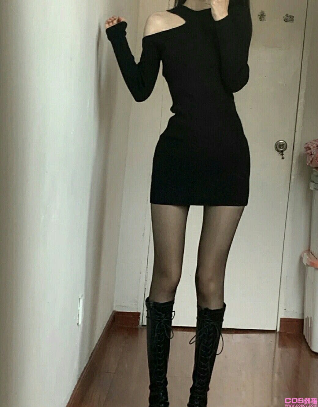 黑色连衣裙(图2)