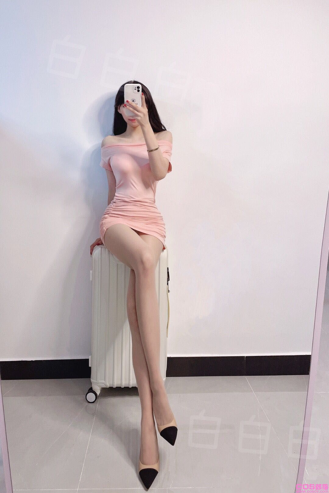 粉色网红包臀露肩连衣裙(图4)