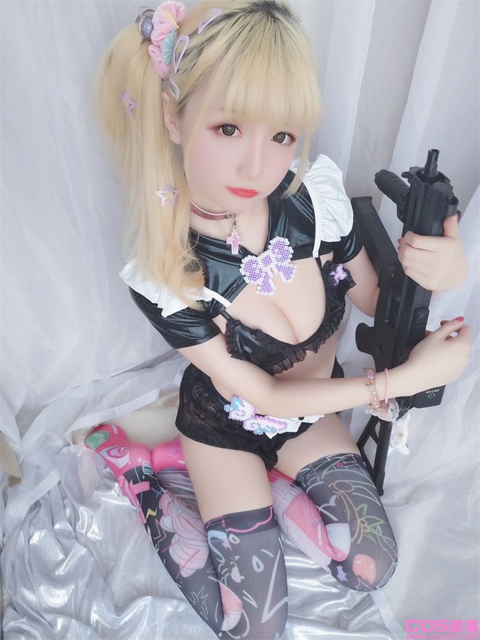 微博红人@星之迟迟 VOL.18 战斗妹抖【62P/113MB】(图3)