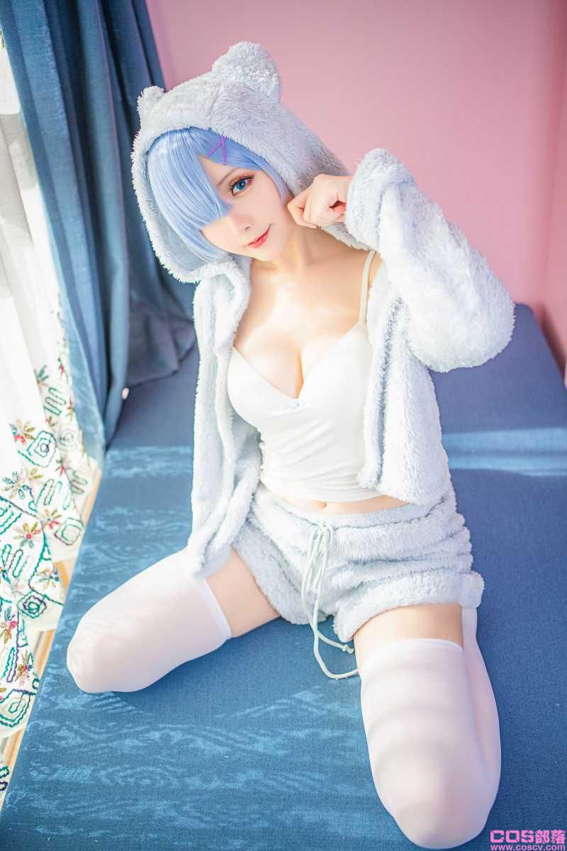 微博红人@星之迟迟 蕾姆猫娘睡衣【14P/56MB】(图3)