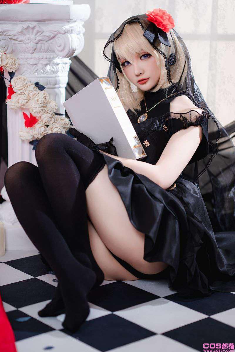 微博红人@星之迟迟 斯卡哈同人&Z23婚纱【150P/1V/238MB】(图1)
