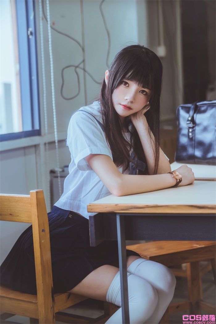 罗利风COS 桜桃喵 – 蓝白水手服【39P/290MB】(图2)