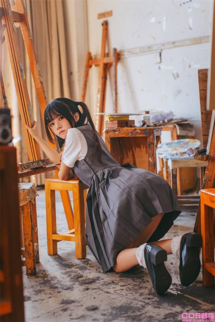 罗利风COS 桜桃喵 - 画室少女【17P/176MB】(图3)