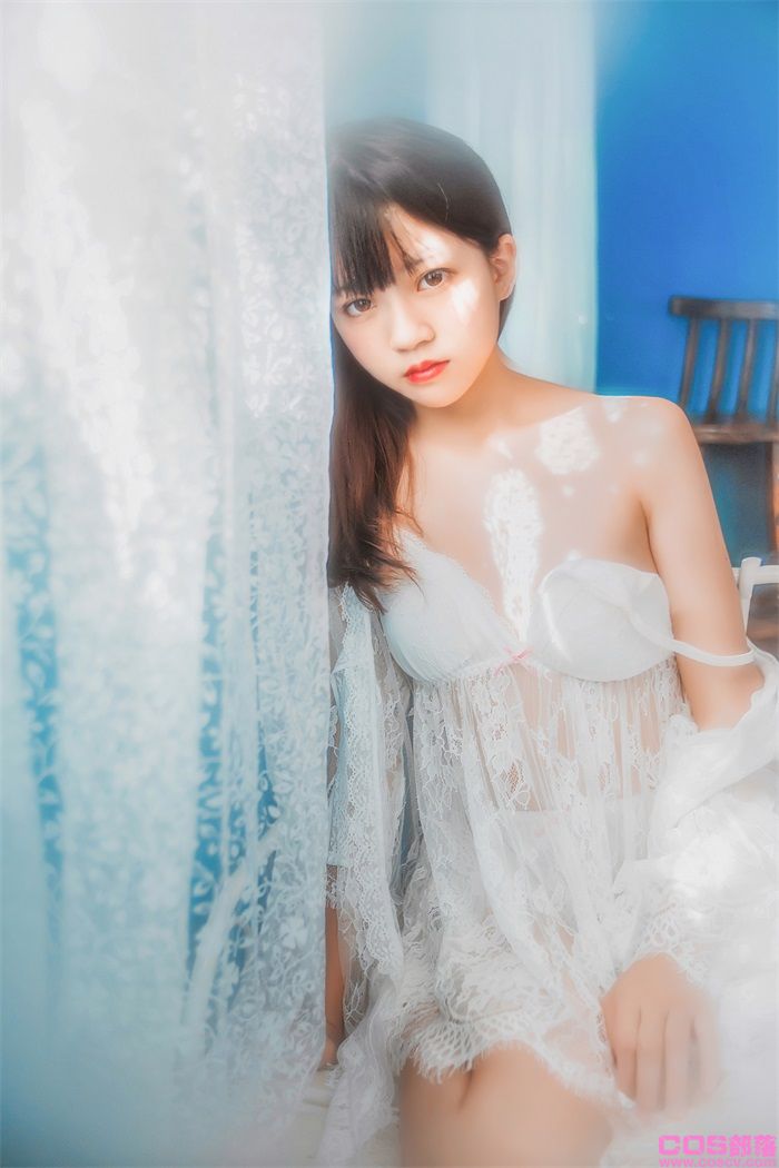 罗利风COS 桜桃喵 - 少女私房【50P/442MB】(图2)