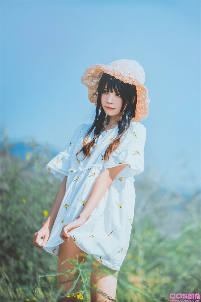 罗利风COS 桜桃喵 - 田野【29P/289MB】(图3)