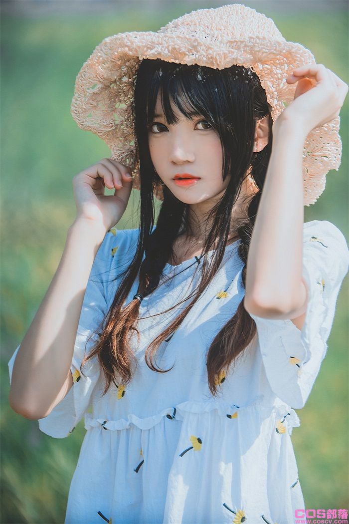 罗利风COS 桜桃喵 - 田野【29P/289MB】(图2)