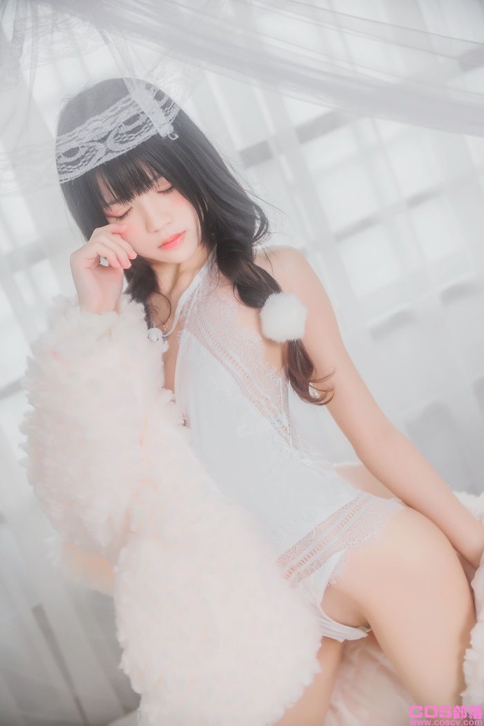 罗利风COS 桜桃喵 - 冬眠系列-纯白私房【46P/385MB】(图2)
