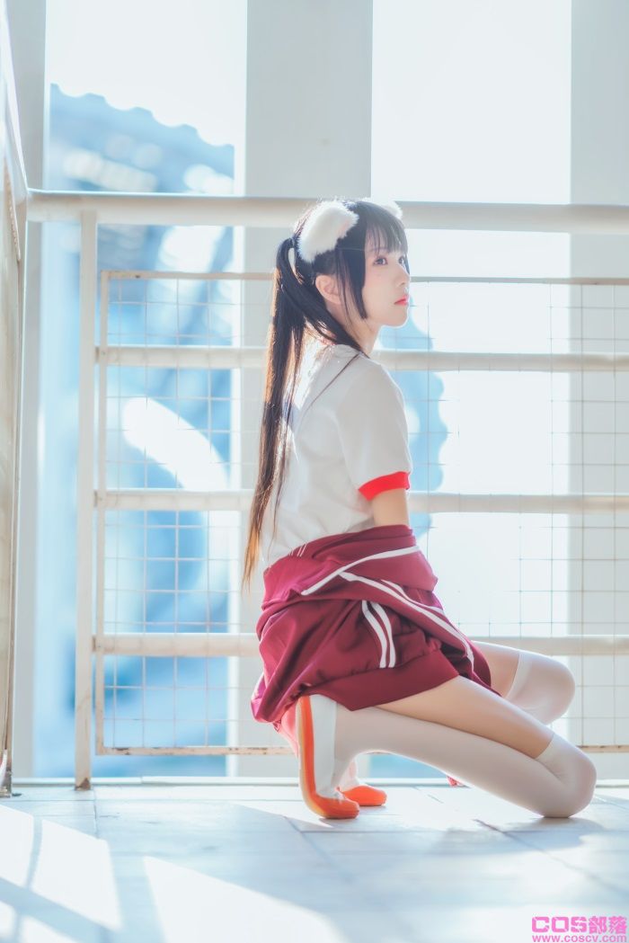 人气动漫Coser@桜桃喵 - 红色体操服【44P/538MB】(图2)