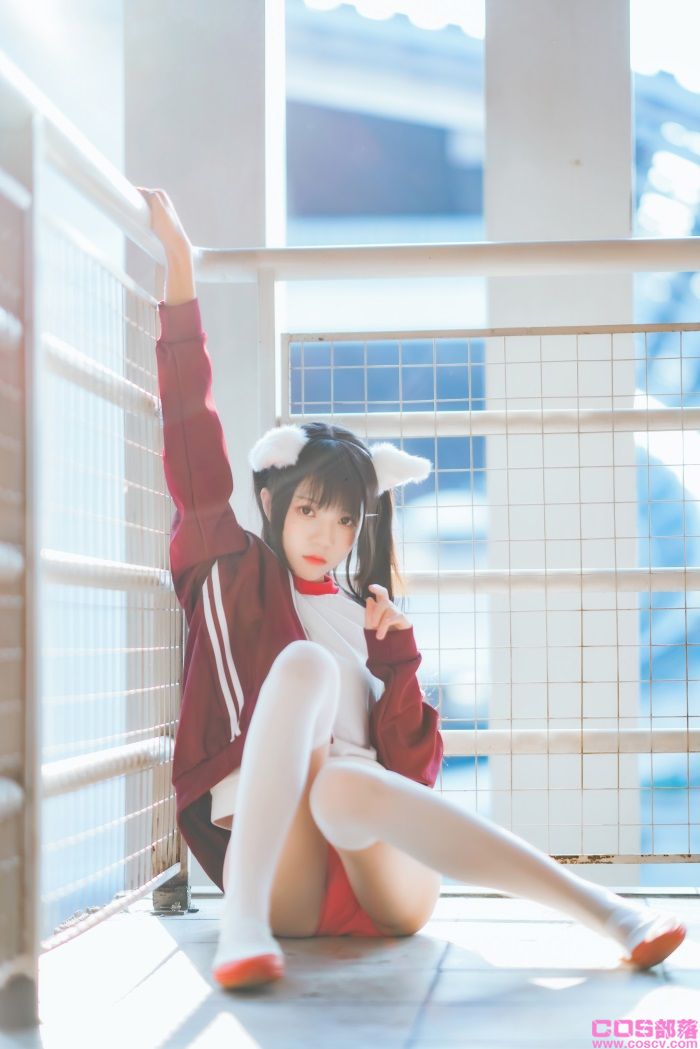 人气动漫Coser@桜桃喵 - 红色体操服【44P/538MB】(图3)