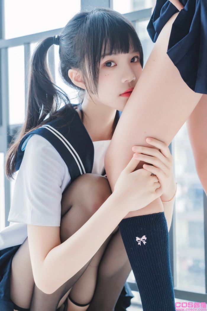 人气Coser@桜桃喵&木绵绵 - 她(制服×制服)【37P/718MB】(图3)