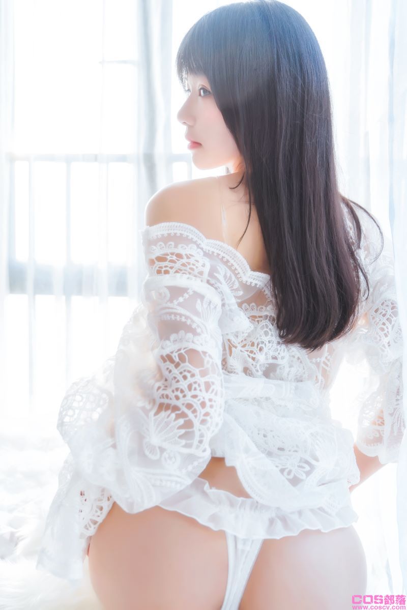 人气Coser@桜桃喵 初雪【45P/911MB】(图2)