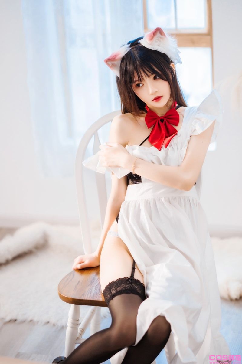 人气Coser@桜桃喵 长裙妹抖（日）【97P/2.01G】(图2)