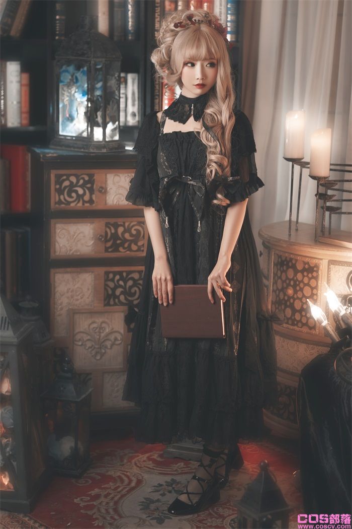 人气动漫Coser@面饼仙儿 十六夜颂歌【12P/126MB】(图3)