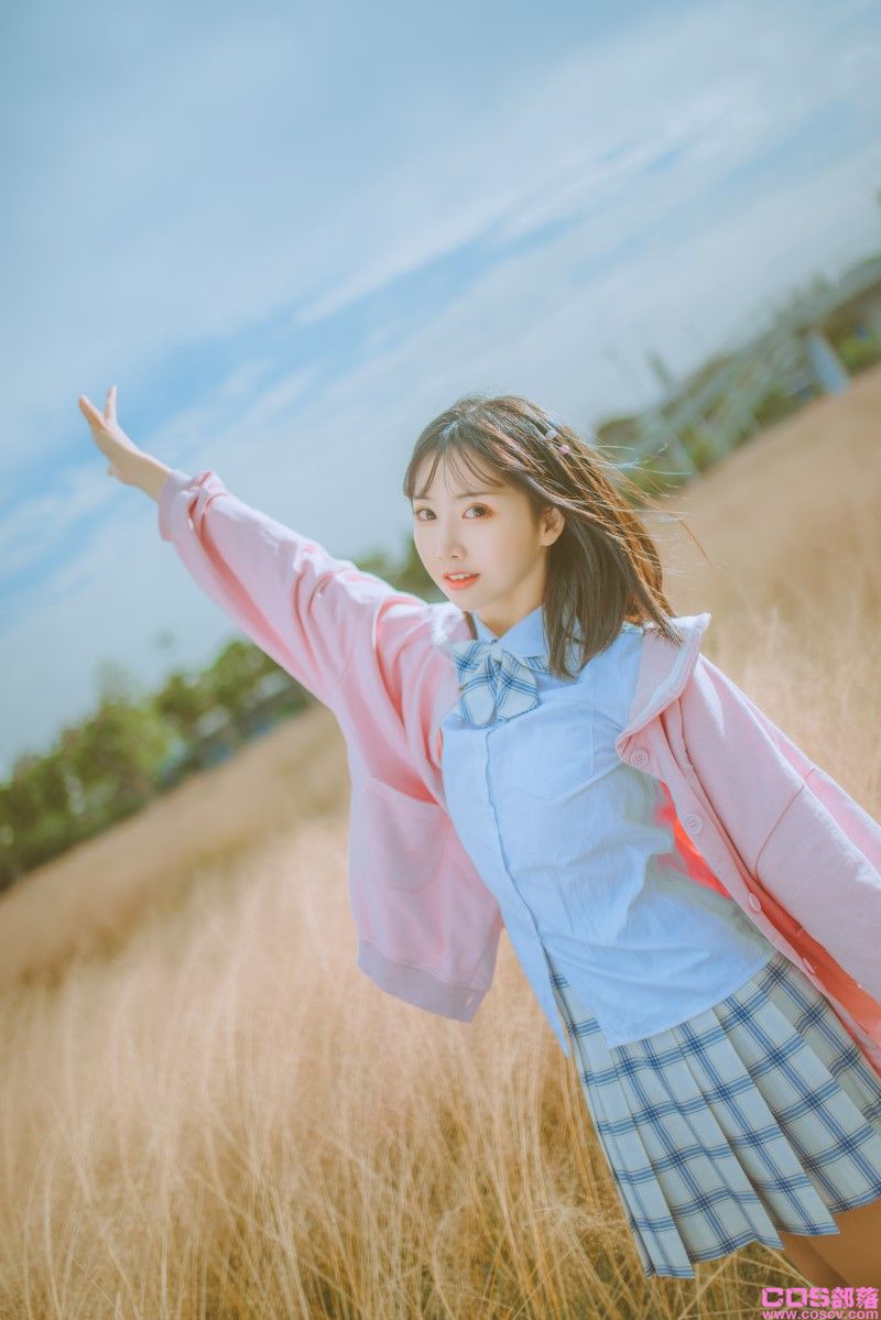 人气动漫Coser@面饼仙儿 粉黛草JK【19P/385MB】(图3)