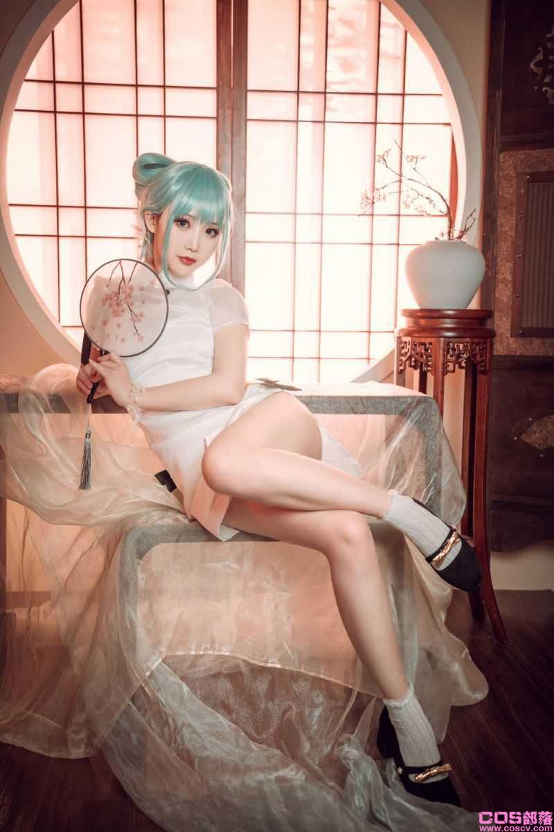 人气动漫Coser@面饼仙儿 初音旗袍【28P/514MB】(图3)