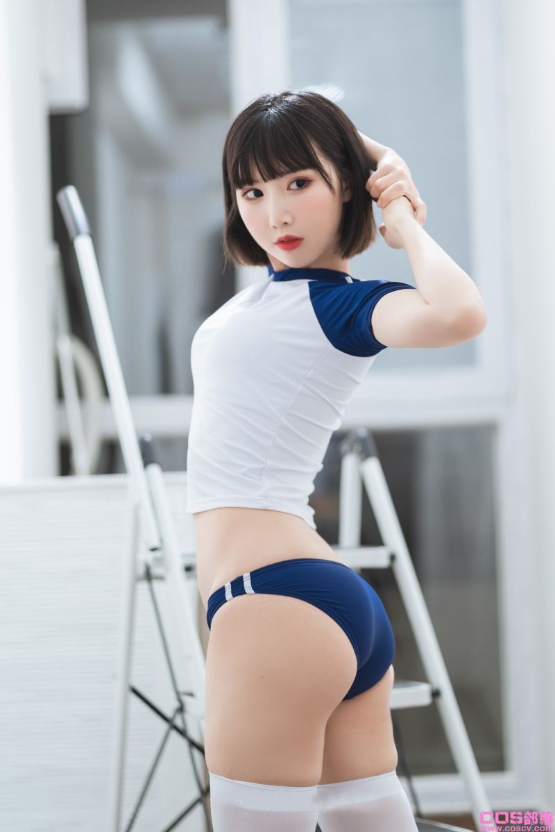 人气动漫Coser@面饼仙儿 体操服【24P/111MB】(图2)