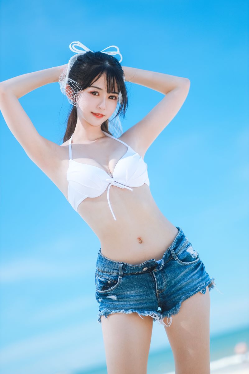 人气动漫Coser@鳗鱼霏儿 海边【46P/674MB】(图2)