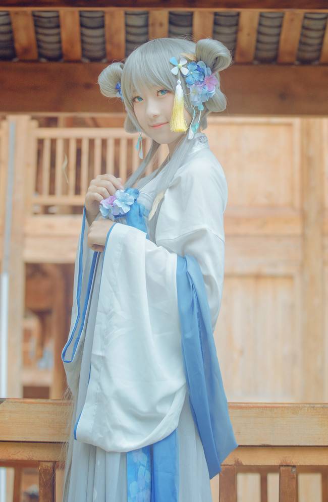 洛天依 Cn:柚杪(图1)