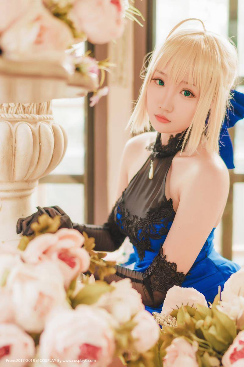 阿尔托利亚·潘德拉贡saber蓝礼服Cosplay 御姐腿玩年(图4)