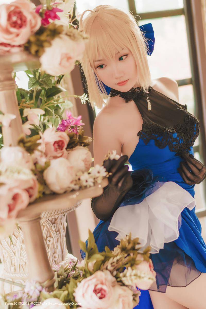 阿尔托利亚·潘德拉贡saber蓝礼服Cosplay 御姐腿玩年(图6)