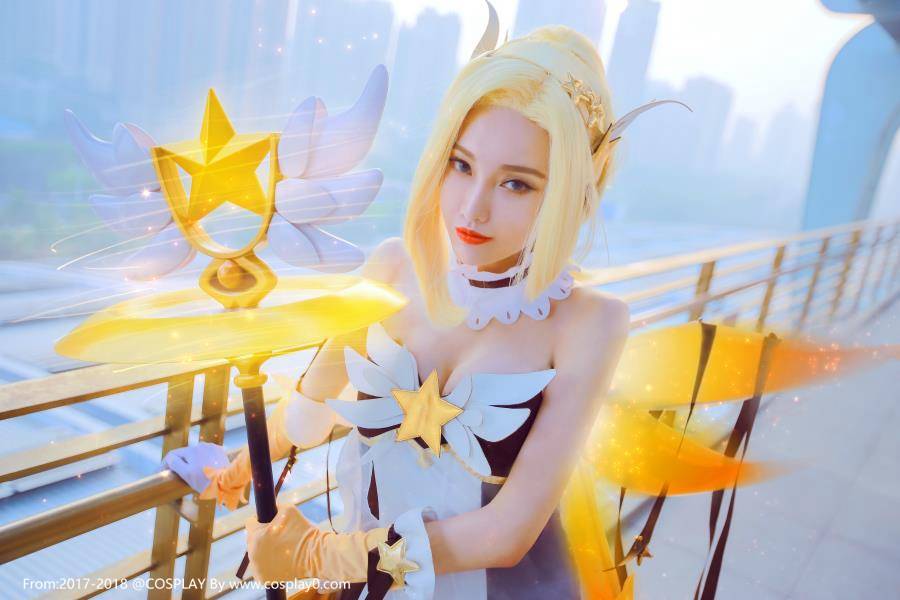 守望先锋安吉拉·齐格勒天使同人Cos美女妹子图(图7)