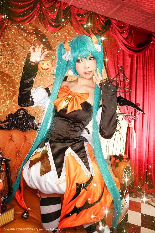 ElyEE子萝莉双马尾初音未来无下限Cosplay美女(图3)