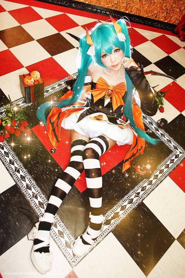 ElyEE子萝莉双马尾初音未来无下限Cosplay美女(图9)
