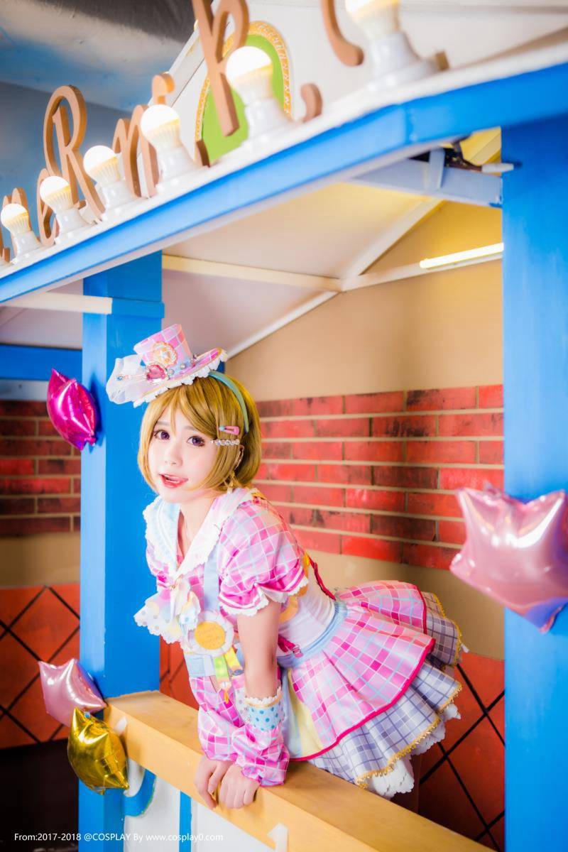 二次元萌妹子Cosplay小泉花阳洋装萝莉图片(图6)