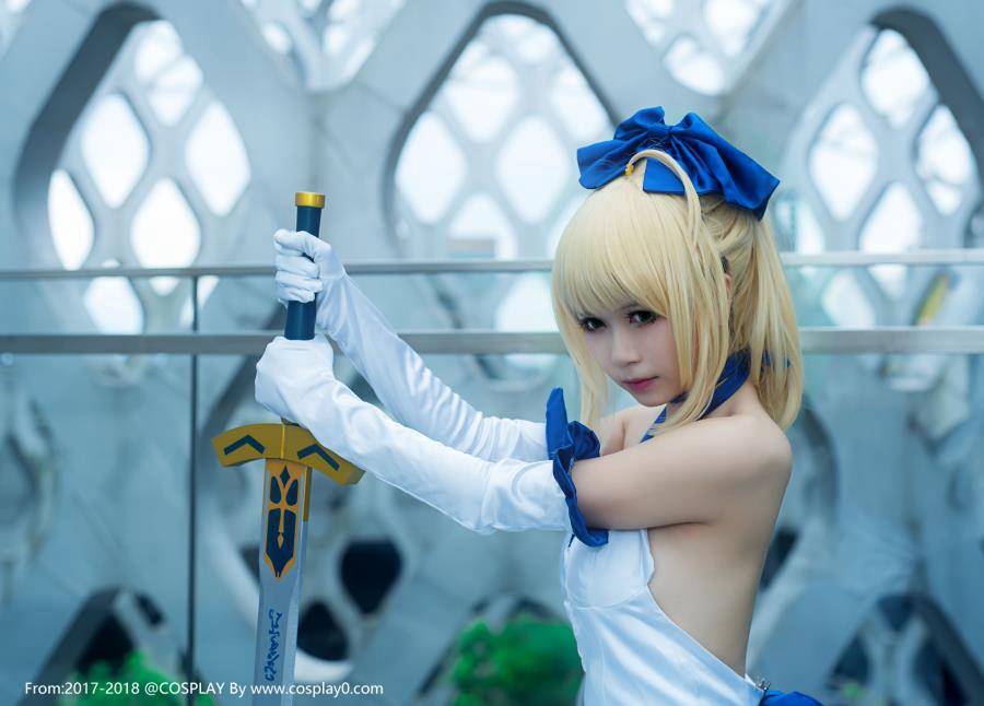 漫展场照清纯美女Saber蓝百合白金xCosplay图片(图7)