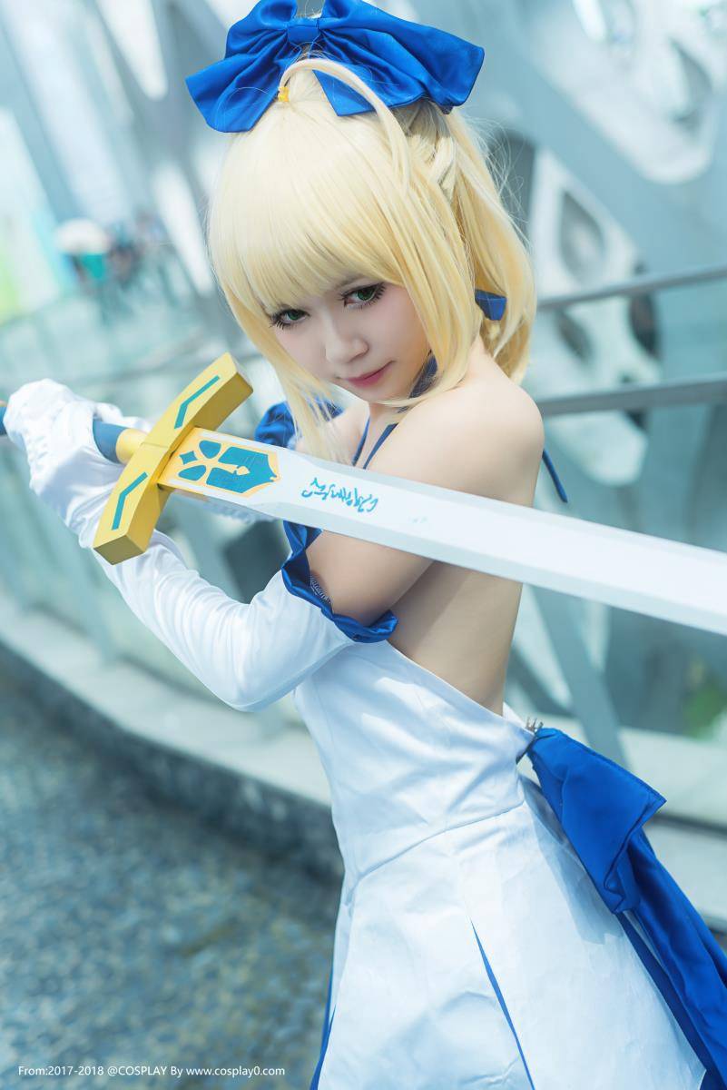 漫展场照清纯美女Saber蓝百合白金xCosplay图片(图5)
