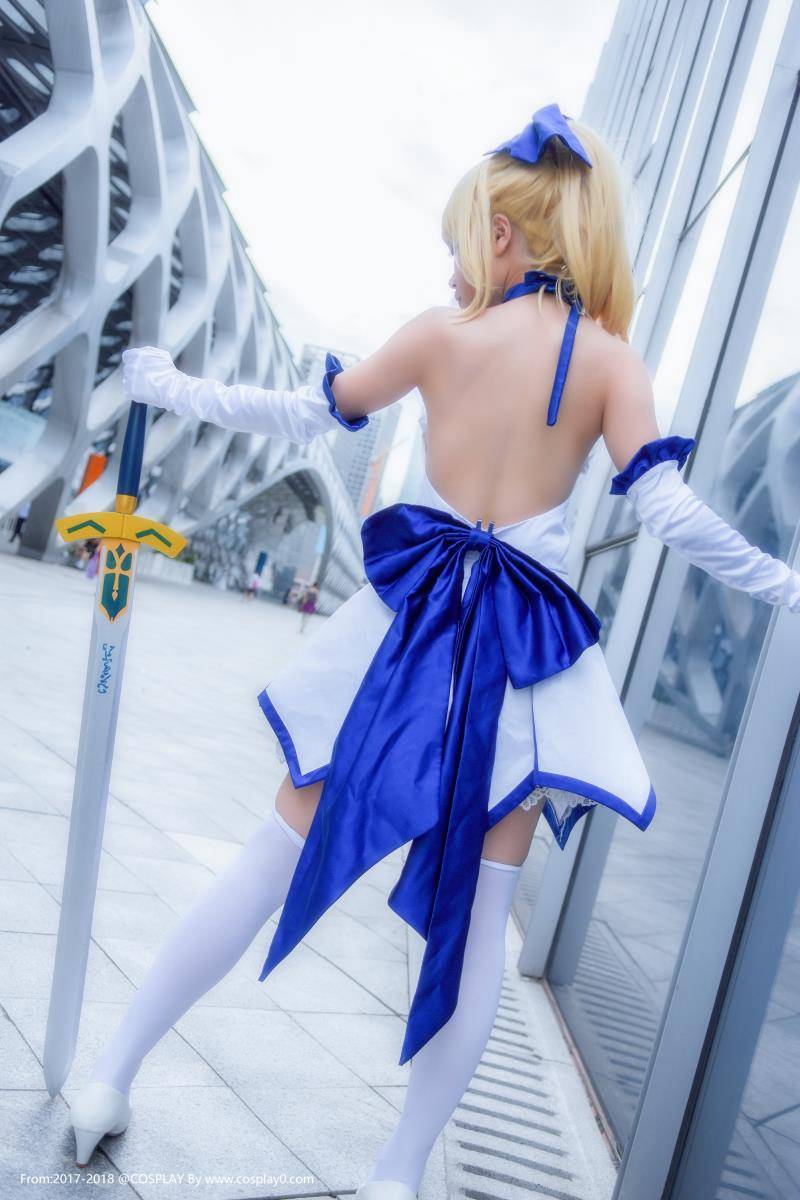 漫展场照清纯美女Saber蓝百合白金xCosplay图片(图6)