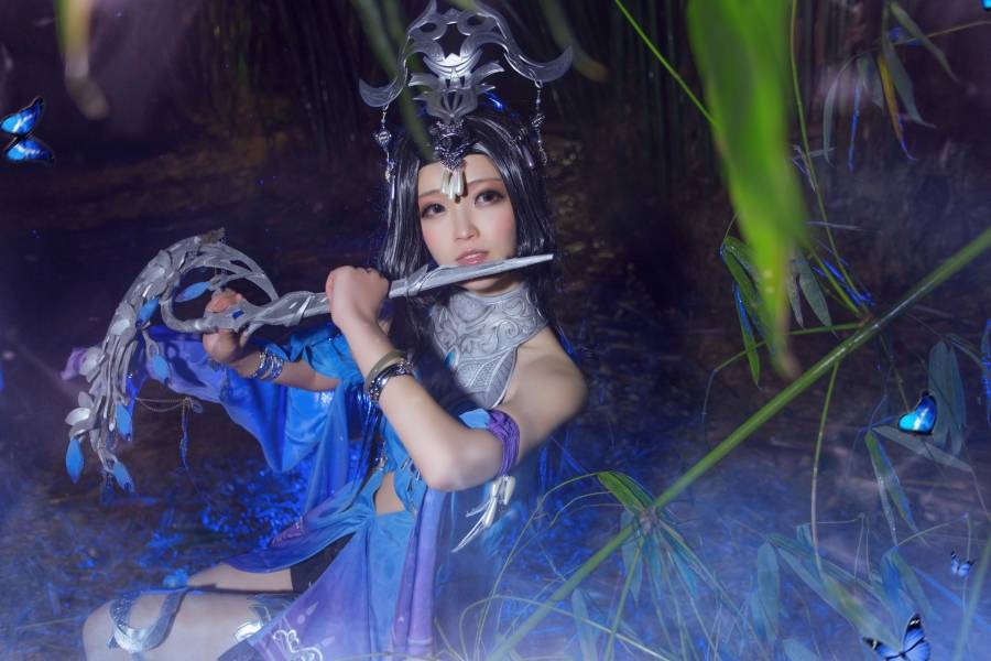 剑网3千蝶绕笛蛊无形秦风毒萝Cosplay(图4)