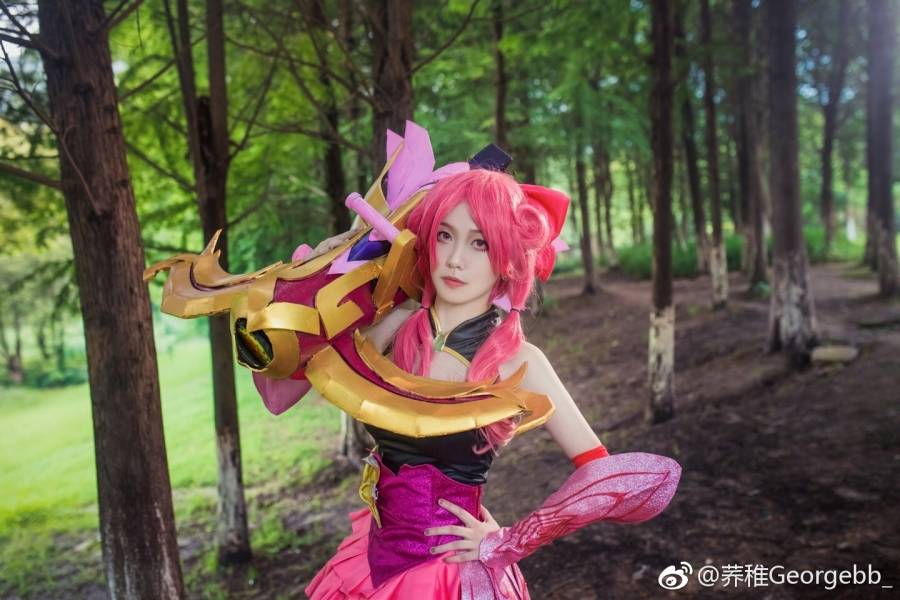 元气少女王者荣耀女英雄孙尚香蔷薇恋人Cosplay(图3)