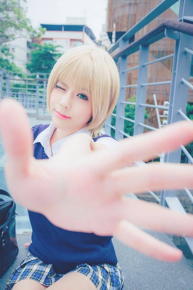 萌妹子Cosplay动漫女主角西野司制服美女图片(图3)