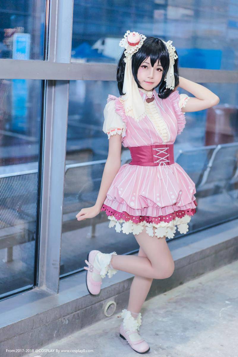 萌妹子桜桃喵双马尾萝莉Cosplay矢泽妮可本子(图5)