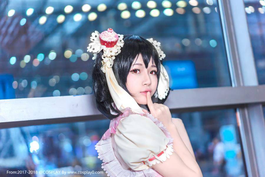 萌妹子桜桃喵双马尾萝莉Cosplay矢泽妮可本子(图6)