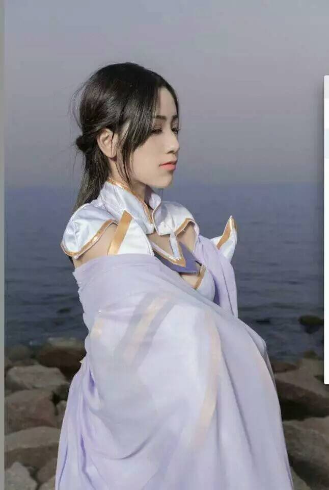 网红嫩模王者荣耀Cosplay紫霞仙子露娜(图5)