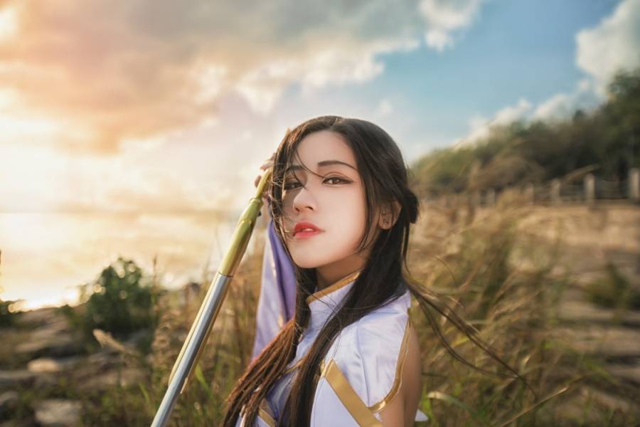 网红嫩模王者荣耀Cosplay紫霞仙子露娜(图6)