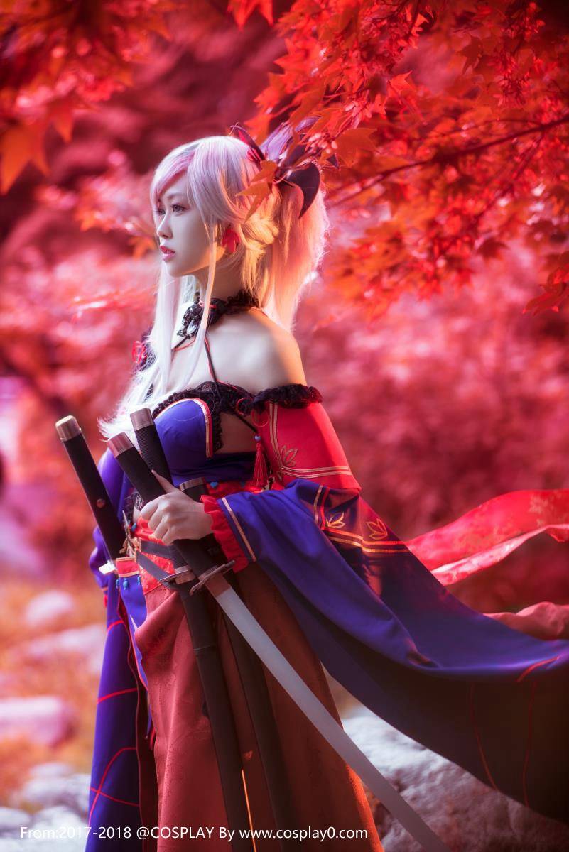 宅男女神汐颜玲CosplayFGO宫本武藏本子(图3)