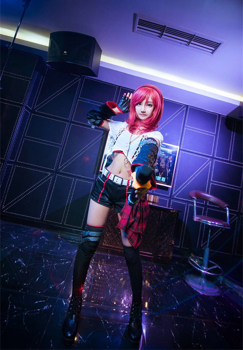 日本动漫女主角西木野真姬真人Cosplay(图2)