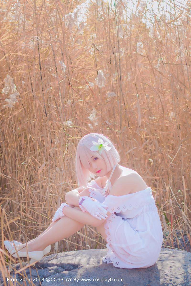 Fate盾娘玛修·基列莱特Cosplay萝莉本子(图8)