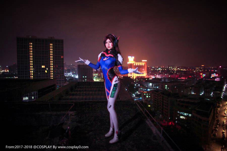 半次元萌芽儿守望先锋D.va同人本子Cos(图5)